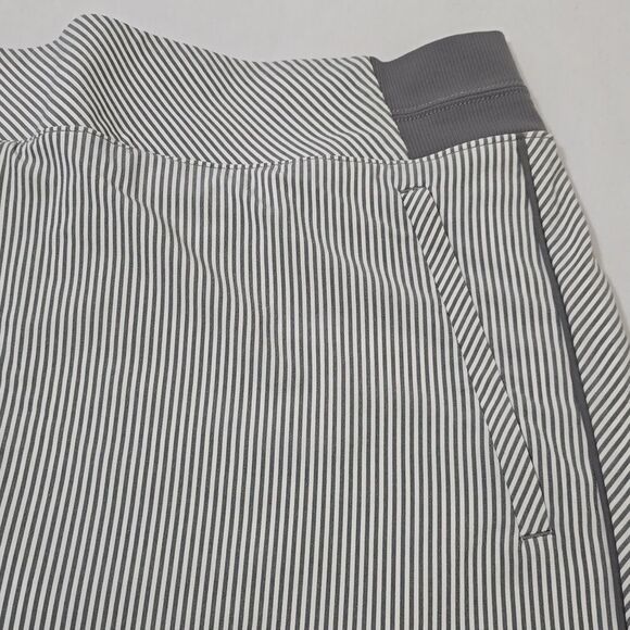 Athleta Brooklyn Textured stripped Skort size 10 - Picture 2 of 8